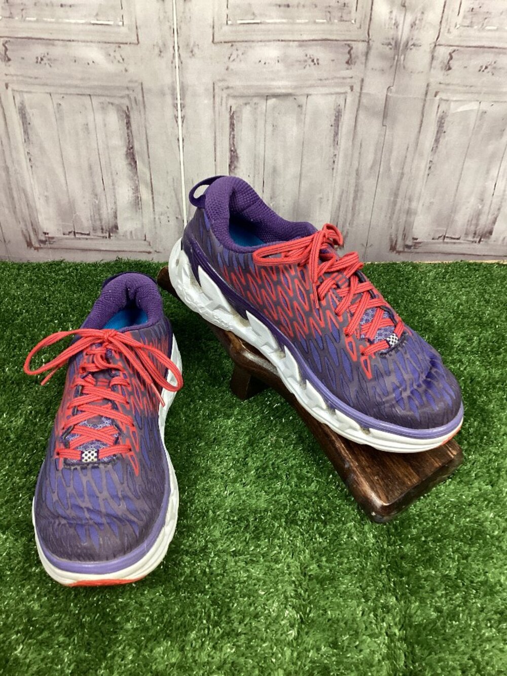 HOKA ONE ONE W's Vanquish 2 Running shoes 9.5